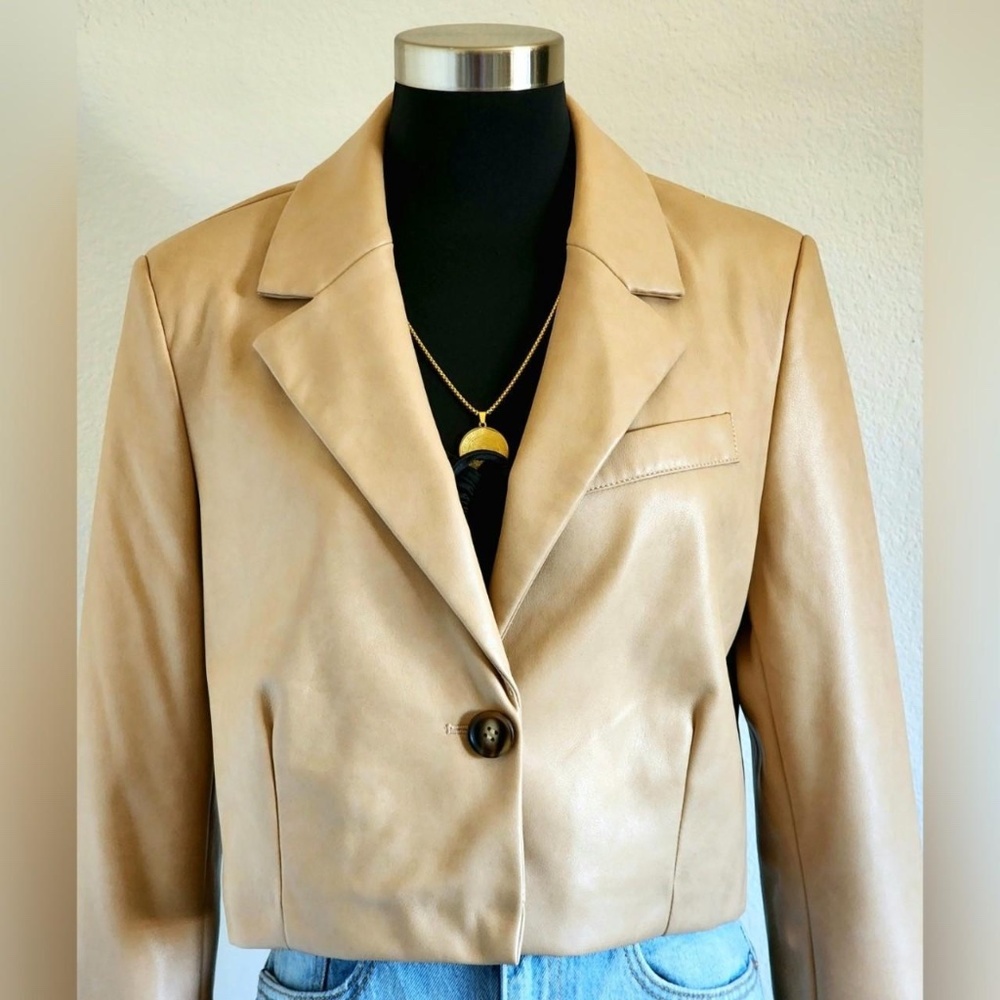 Bagatelle Collection Cropped Jacket Size large